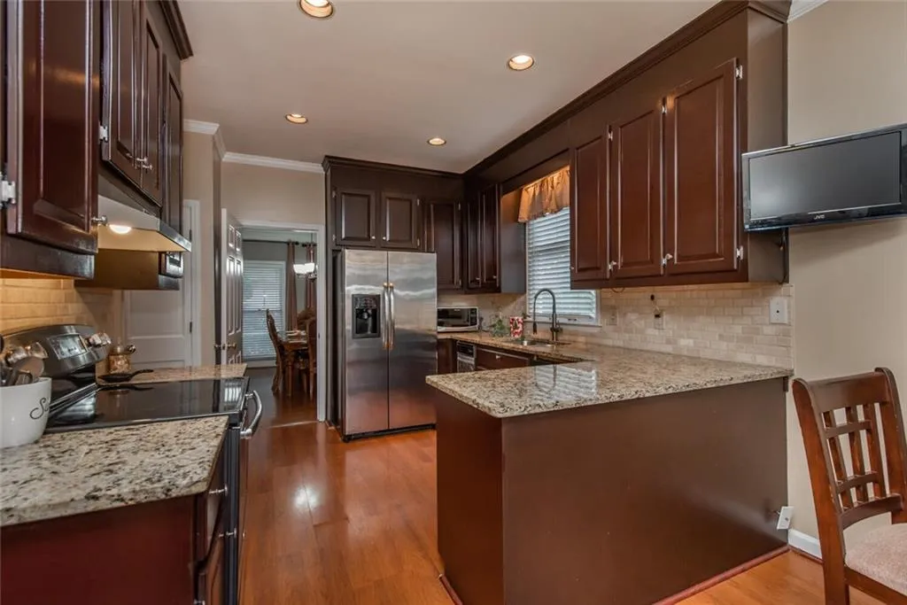 1040 Huntcliff, Sandy Springs, Georgia 30350, 3 Bedrooms Bedrooms, ,2 BathroomsBathrooms,Residential,Sold,1040 Huntcliff,6847470
