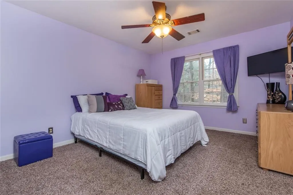 1040 Huntcliff, Sandy Springs, Georgia 30350, 3 Bedrooms Bedrooms, ,2 BathroomsBathrooms,Residential,Sold,1040 Huntcliff,6847470
