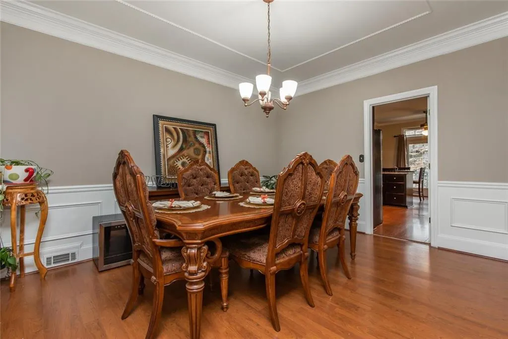 1040 Huntcliff, Sandy Springs, Georgia 30350, 3 Bedrooms Bedrooms, ,2 BathroomsBathrooms,Residential,Sold,1040 Huntcliff,6847470