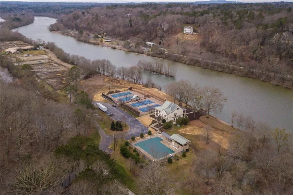1040 Huntcliff, Sandy Springs, Georgia 30350, 3 Bedrooms Bedrooms, ,2 BathroomsBathrooms,Residential,Sold,1040 Huntcliff,6847470