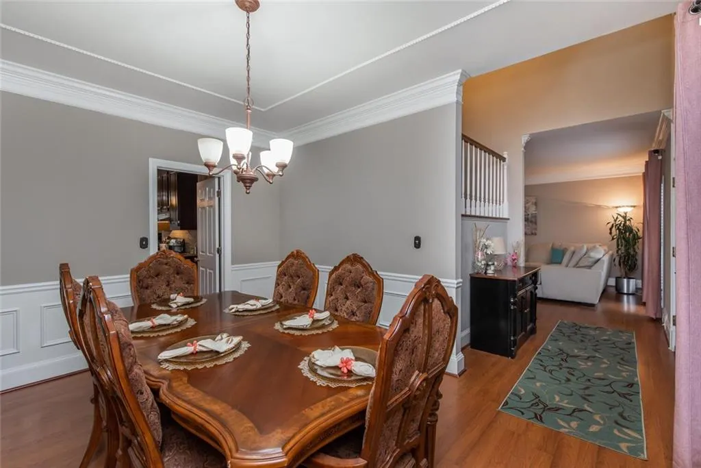 1040 Huntcliff, Sandy Springs, Georgia 30350, 3 Bedrooms Bedrooms, ,2 BathroomsBathrooms,Residential,Sold,1040 Huntcliff,6847470