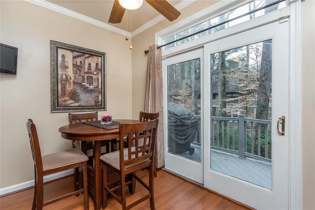 1040 Huntcliff, Sandy Springs, Georgia 30350, 3 Bedrooms Bedrooms, ,2 BathroomsBathrooms,Residential,Sold,1040 Huntcliff,6847470
