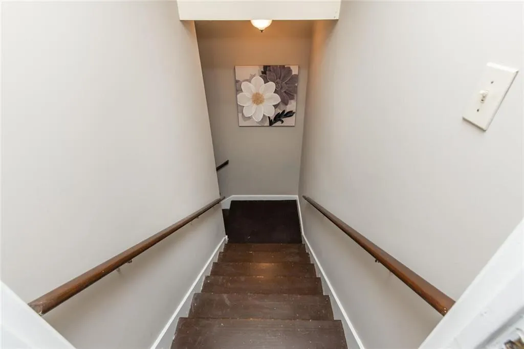 1040 Huntcliff, Sandy Springs, Georgia 30350, 3 Bedrooms Bedrooms, ,2 BathroomsBathrooms,Residential,Sold,1040 Huntcliff,6847470