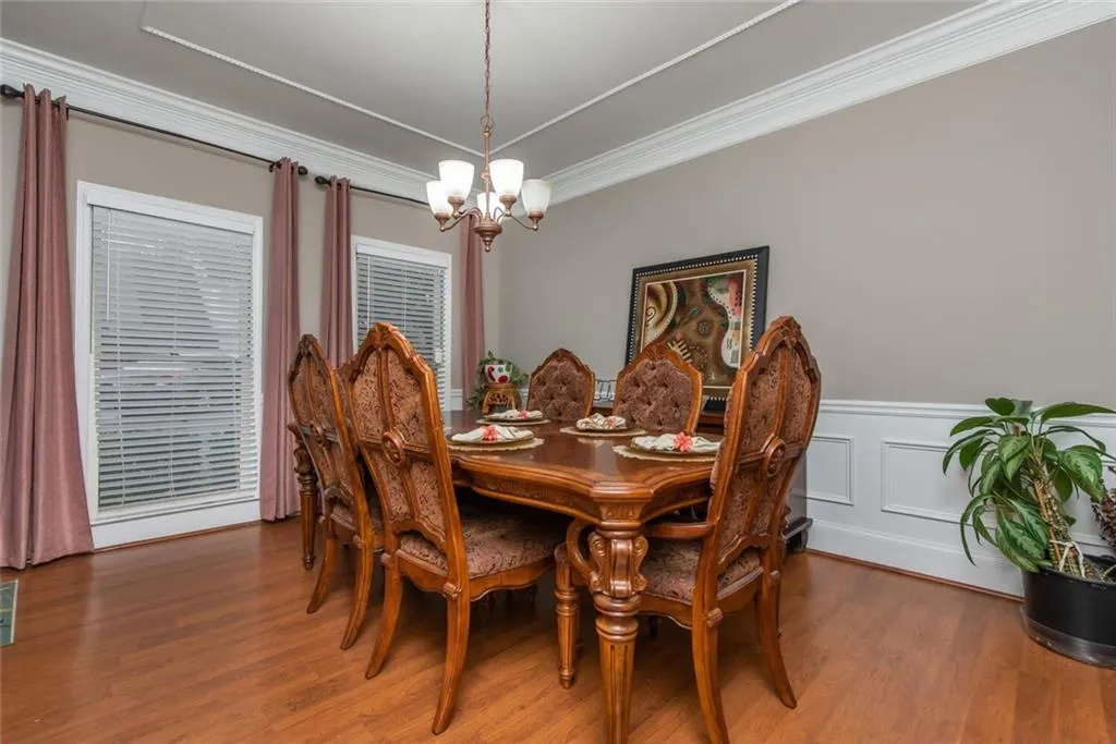1040 Huntcliff, Sandy Springs, Georgia 30350, 3 Bedrooms Bedrooms, ,2 BathroomsBathrooms,Residential,Sold,1040 Huntcliff,6847470