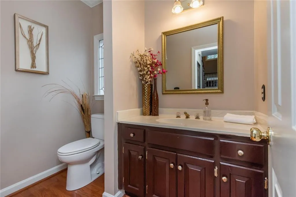 1040 Huntcliff, Sandy Springs, Georgia 30350, 3 Bedrooms Bedrooms, ,2 BathroomsBathrooms,Residential,Sold,1040 Huntcliff,6847470