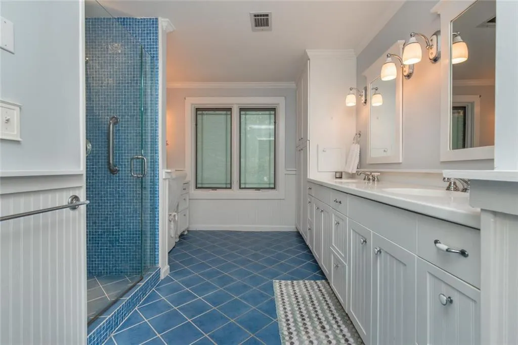 1040 Huntcliff, Sandy Springs, Georgia 30350, 3 Bedrooms Bedrooms, ,2 BathroomsBathrooms,Residential,Sold,1040 Huntcliff,6847470