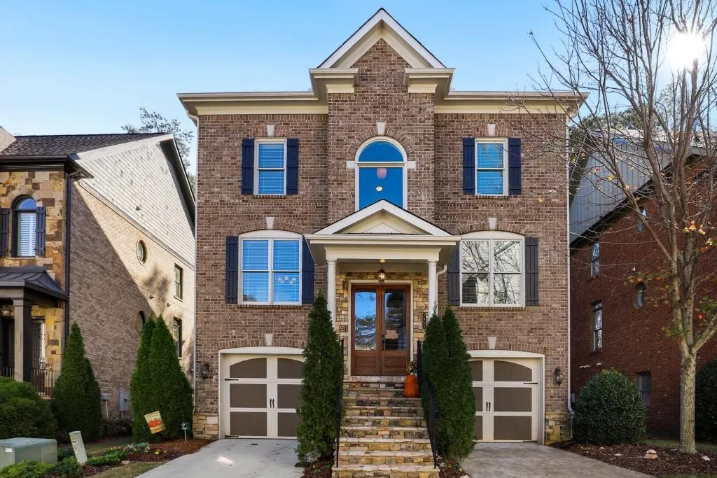 7955 Magnolia Square, Sandy Springs, Georgia 30350, 4 Bedrooms Bedrooms, ,3 BathroomsBathrooms,Residential,Sold,7955 Magnolia Square,6810800