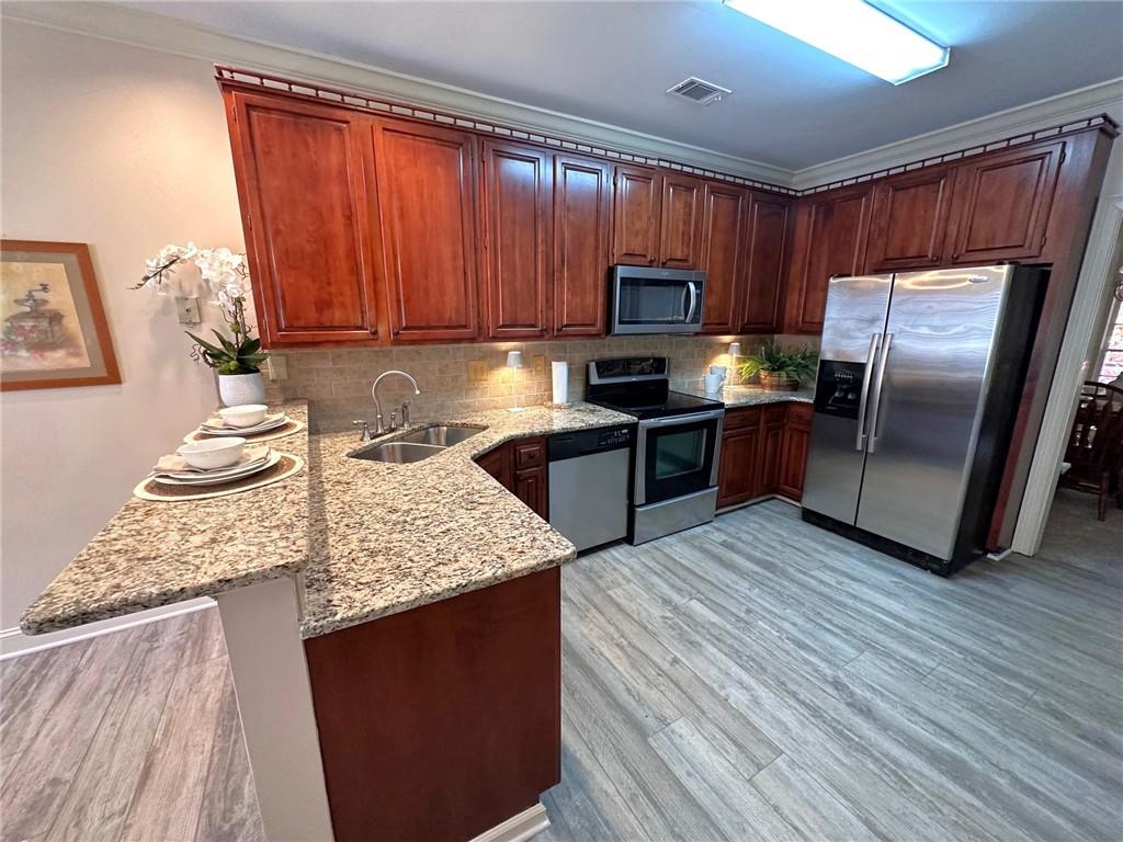 7155 Roswell Road Unit 61, Sandy Springs, Georgia 30328, 3 Bedrooms Bedrooms, ,2 BathroomsBathrooms,Residential,Sold,7155 Roswell Road Unit 61,7303607