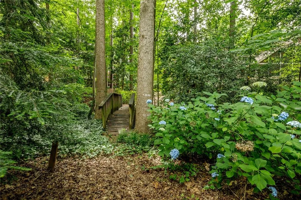 75 Messina Way, Sandy Springs, Georgia 30328, 4 Bedrooms Bedrooms, ,2 BathroomsBathrooms,Residential,Sold,75 Messina Way,6734761