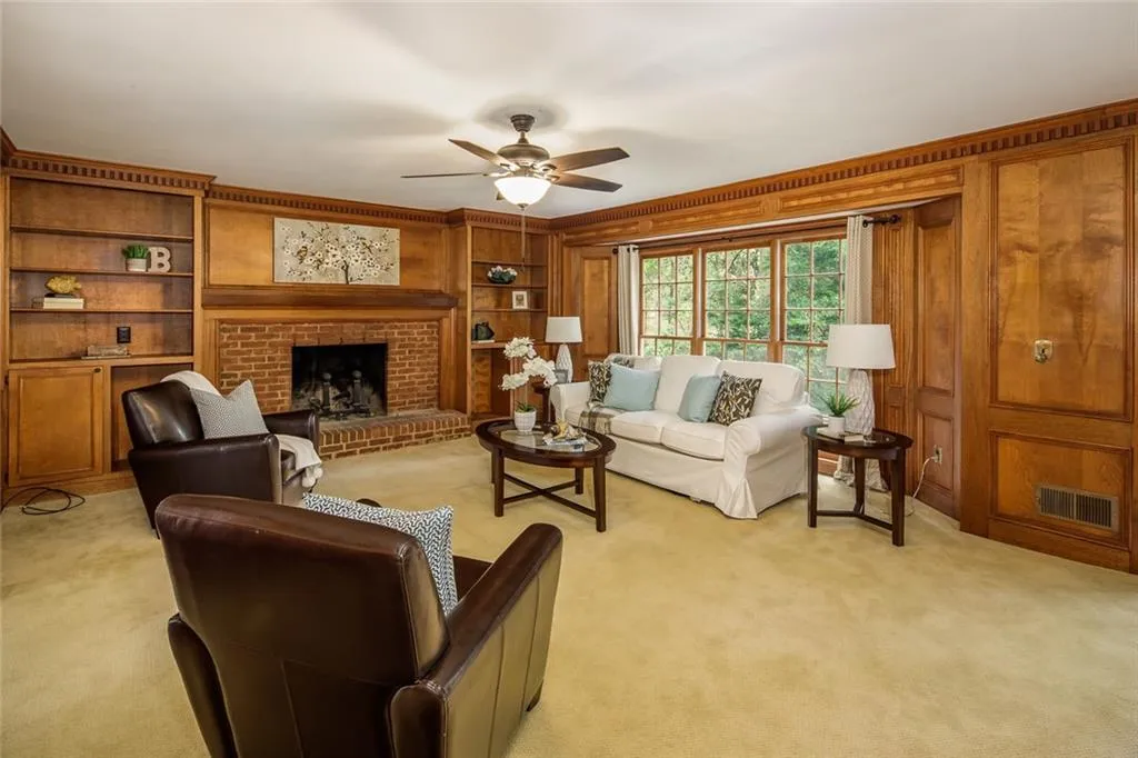 75 Messina Way, Sandy Springs, Georgia 30328, 4 Bedrooms Bedrooms, ,2 BathroomsBathrooms,Residential,Sold,75 Messina Way,6734761