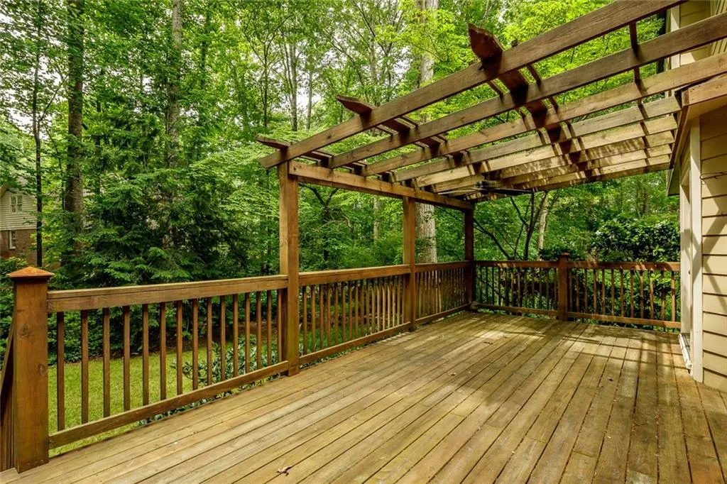 75 Messina Way, Sandy Springs, Georgia 30328, 4 Bedrooms Bedrooms, ,2 BathroomsBathrooms,Residential,Sold,75 Messina Way,6734761