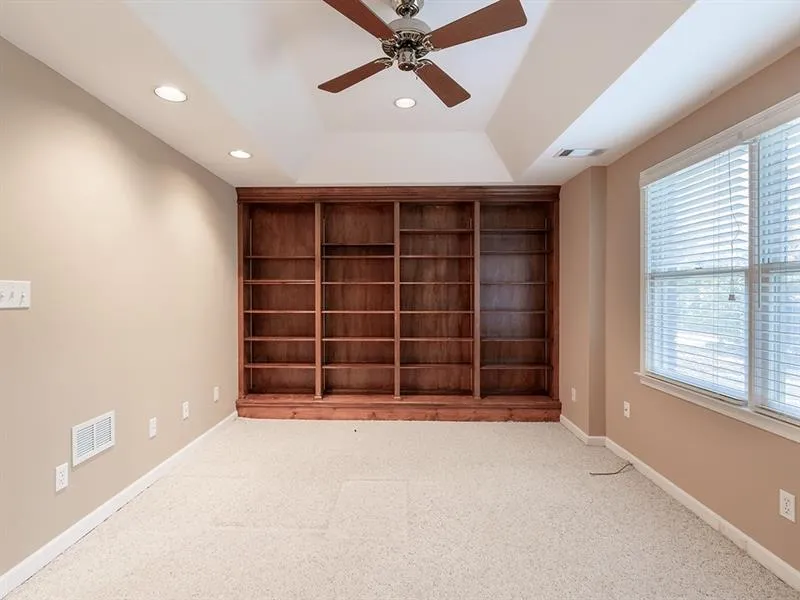9560 Marsh Cove Court, Sandy Springs, Georgia 30350, 5 Bedrooms Bedrooms, ,4 BathroomsBathrooms,Residential,Sold,9560 Marsh Cove Court,6645813