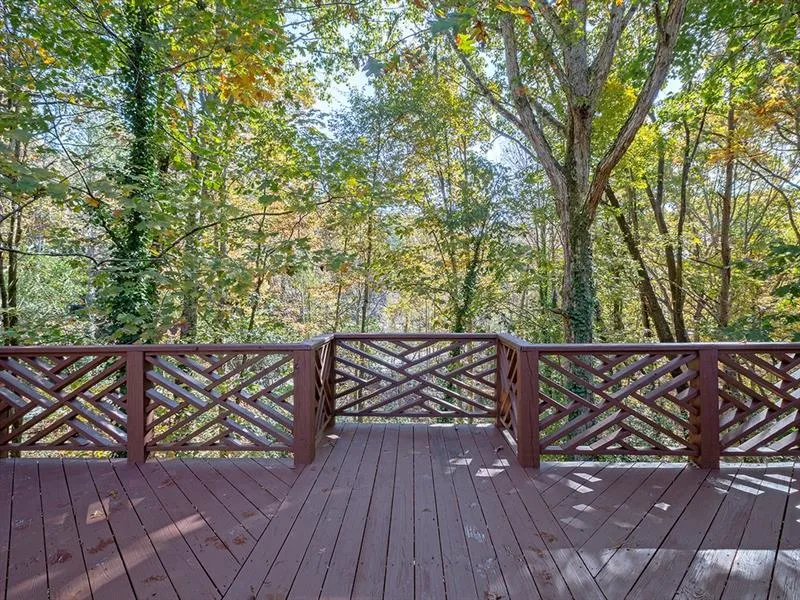 9560 Marsh Cove Court, Sandy Springs, Georgia 30350, 5 Bedrooms Bedrooms, ,4 BathroomsBathrooms,Residential,Sold,9560 Marsh Cove Court,6645813
