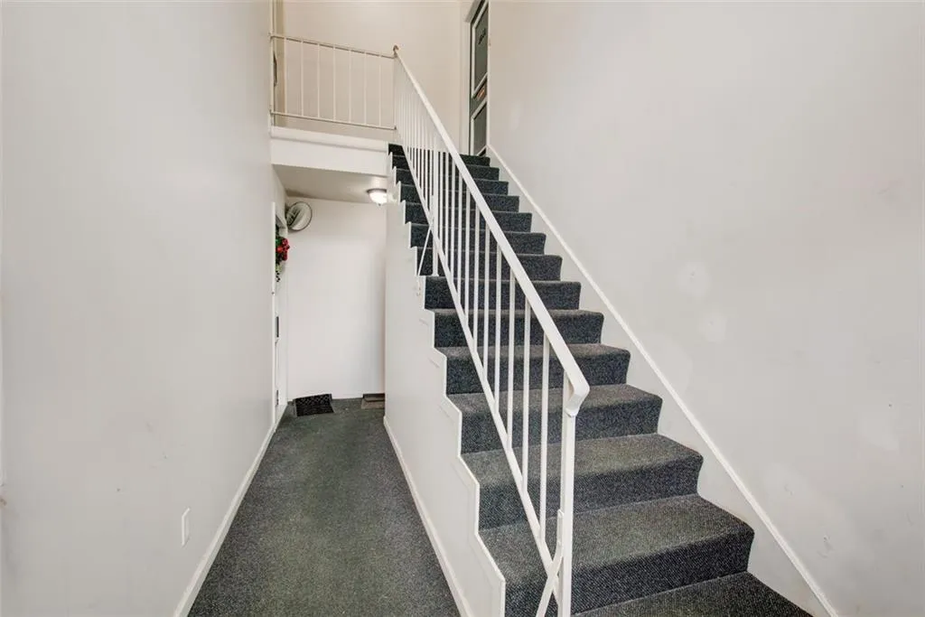 5650 Kingsport Drive, Atlanta, Georgia 30342, 3 Bedrooms Bedrooms, ,2 BathroomsBathrooms,Residential,For Sale,5650 Kingsport Drive,7626940