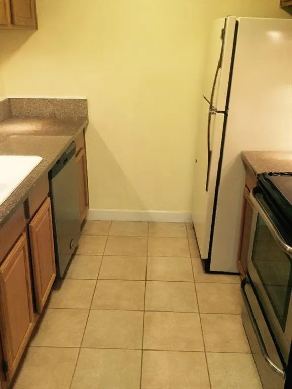 606 Barrington Hills Drive, Sandy Springs, Georgia 30350, 2 Bedrooms Bedrooms, ,2 BathroomsBathrooms,Residential,Sold,606 Barrington Hills Drive,5593981