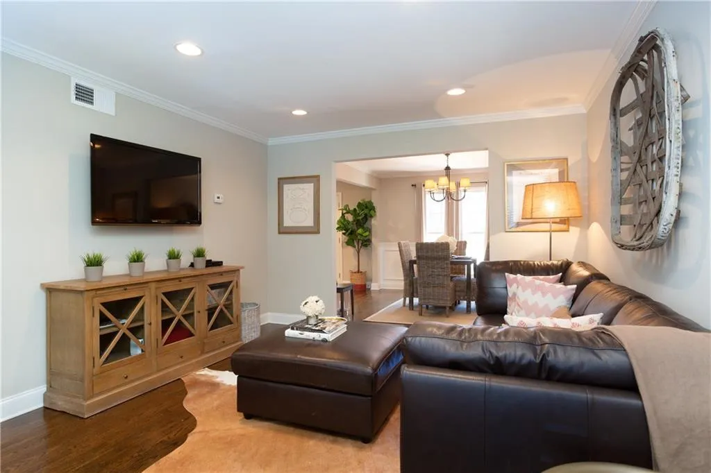 2 Independence Place Nw, Atlanta, Georgia 30318, 2 Bedrooms Bedrooms, ,2 BathroomsBathrooms,Residential,Sold,2 Independence Place Nw,6040724