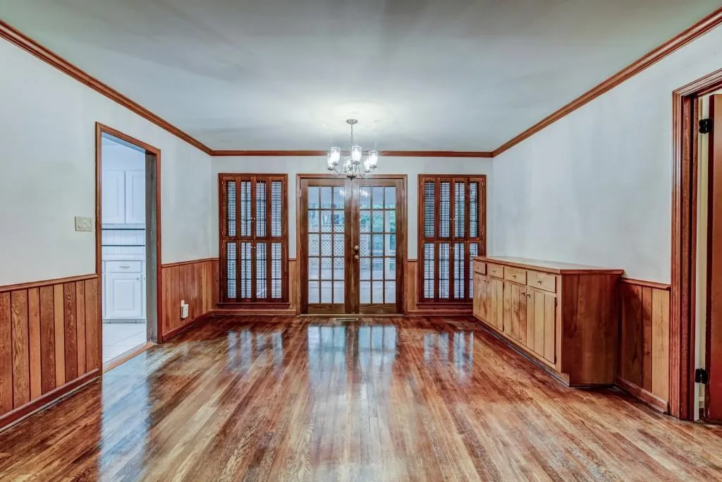 6385 River Overlook Drive, Sandy Springs, Georgia 30328, 5 Bedrooms Bedrooms, ,4 BathroomsBathrooms,Residential,Sold,6385 River Overlook Drive,5876980