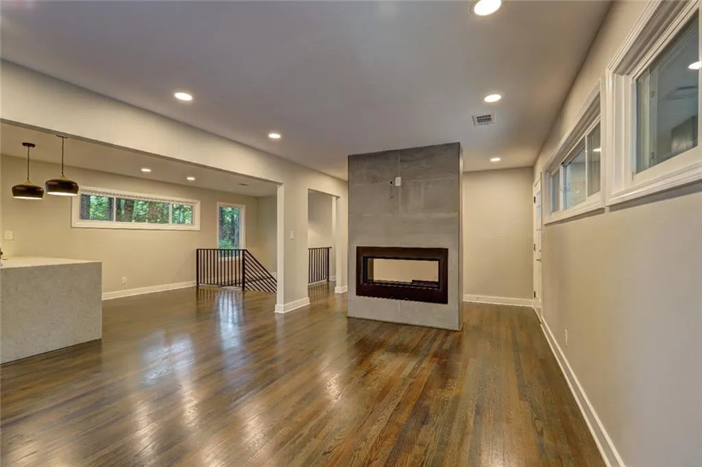 100 Angus Trail, Sandy Springs, Georgia 30328, 4 Bedrooms Bedrooms, ,3 BathroomsBathrooms,Residential,Sold,100 Angus Trail,6891246