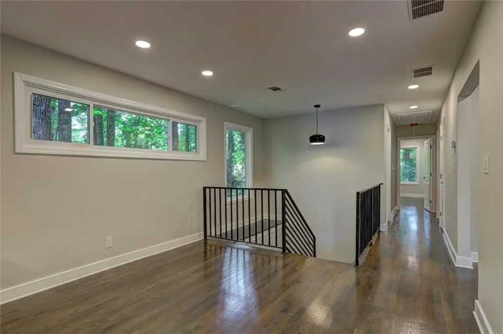 100 Angus Trail, Sandy Springs, Georgia 30328, 4 Bedrooms Bedrooms, ,3 BathroomsBathrooms,Residential,Sold,100 Angus Trail,6891246