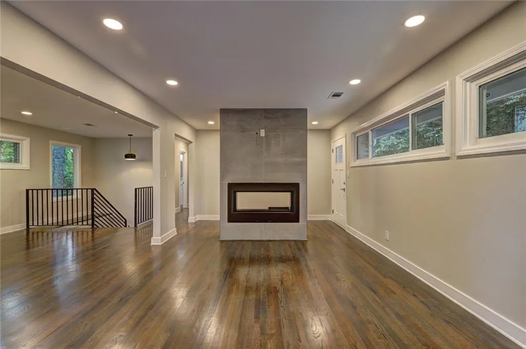 100 Angus Trail, Sandy Springs, Georgia 30328, 4 Bedrooms Bedrooms, ,3 BathroomsBathrooms,Residential,Sold,100 Angus Trail,6891246