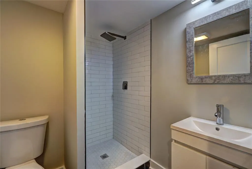 100 Angus Trail, Sandy Springs, Georgia 30328, 4 Bedrooms Bedrooms, ,3 BathroomsBathrooms,Residential,Sold,100 Angus Trail,6891246