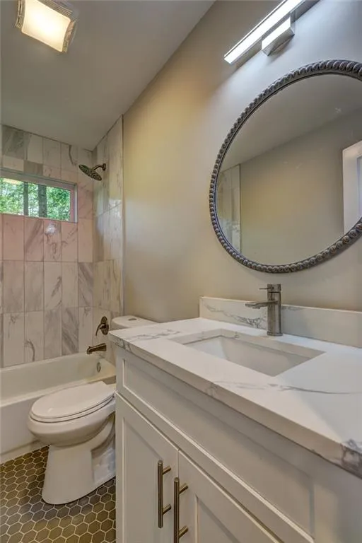 100 Angus Trail, Sandy Springs, Georgia 30328, 4 Bedrooms Bedrooms, ,3 BathroomsBathrooms,Residential,Sold,100 Angus Trail,6891246