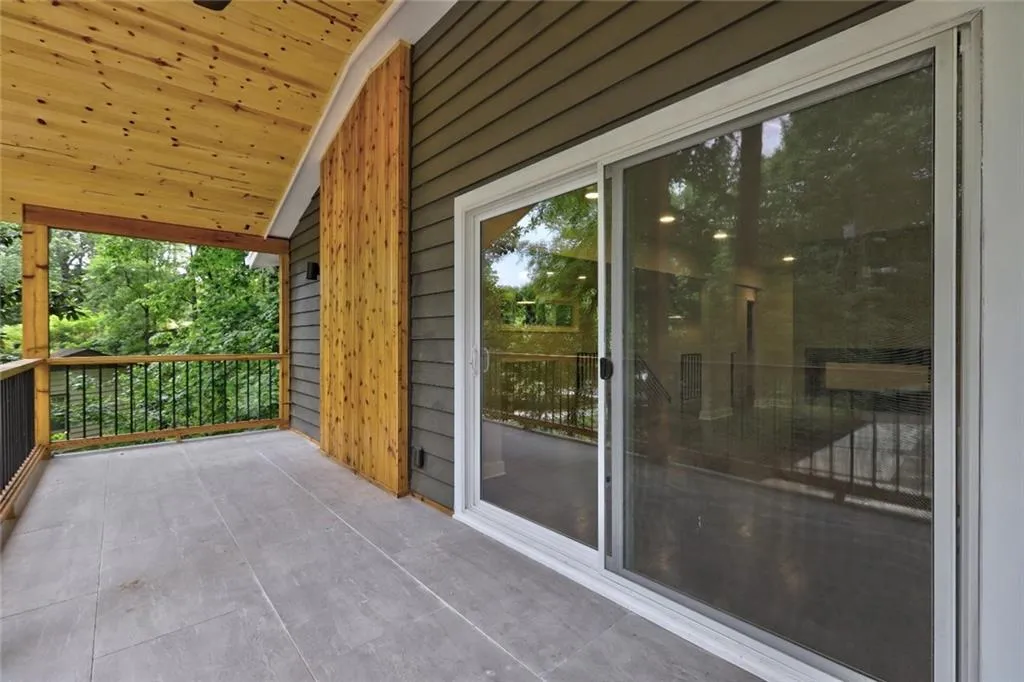 100 Angus Trail, Sandy Springs, Georgia 30328, 4 Bedrooms Bedrooms, ,3 BathroomsBathrooms,Residential,Sold,100 Angus Trail,6891246