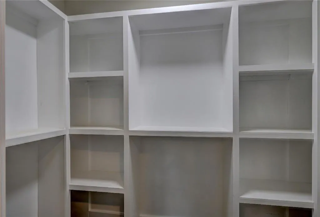 100 Angus Trail, Sandy Springs, Georgia 30328, 4 Bedrooms Bedrooms, ,3 BathroomsBathrooms,Residential,Sold,100 Angus Trail,6891246