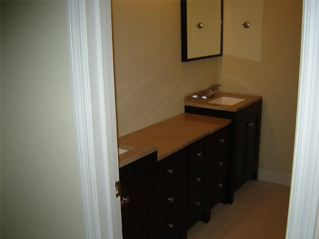 270 Winding River Drive Unit C, Sandy Springs, Georgia 30350, 2 Bedrooms Bedrooms, ,2 BathroomsBathrooms,Residential,Sold,270 Winding River Drive Unit C,5771242