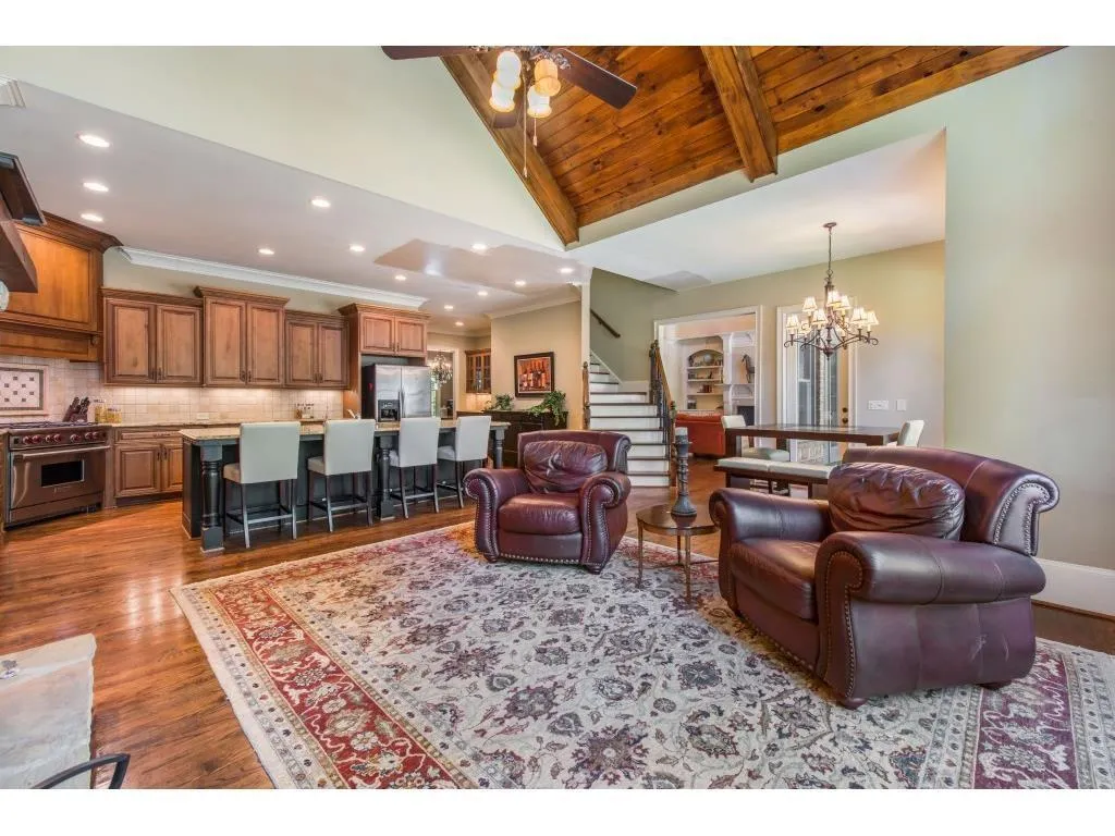109 Long Island Place, Sandy Springs, Georgia 30328, 5 Bedrooms Bedrooms, ,5 BathroomsBathrooms,Residential,Sold,109 Long Island Place,5874736