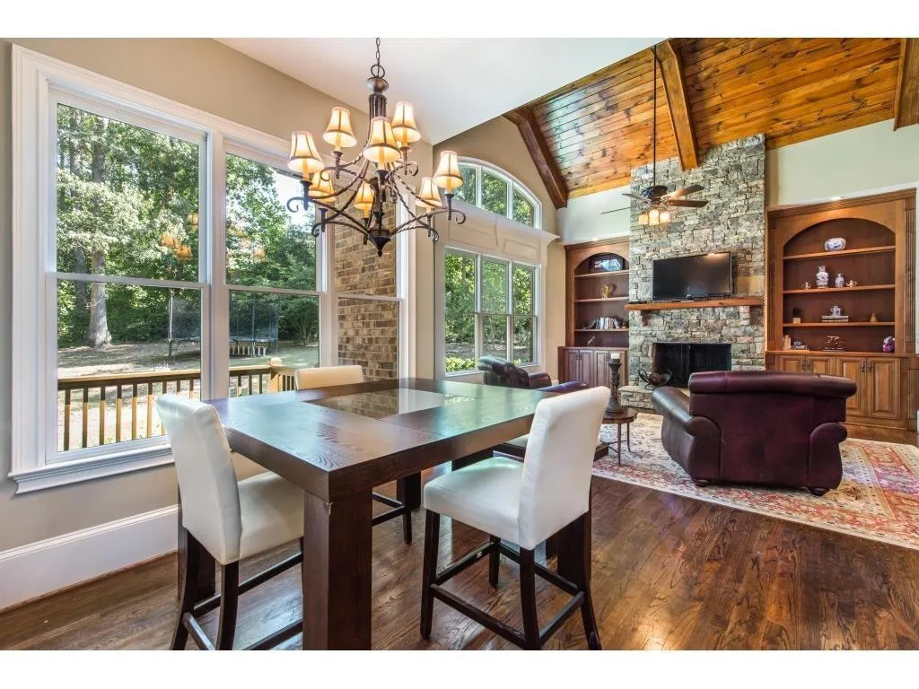 109 Long Island Place, Sandy Springs, Georgia 30328, 5 Bedrooms Bedrooms, ,5 BathroomsBathrooms,Residential,Sold,109 Long Island Place,5874736