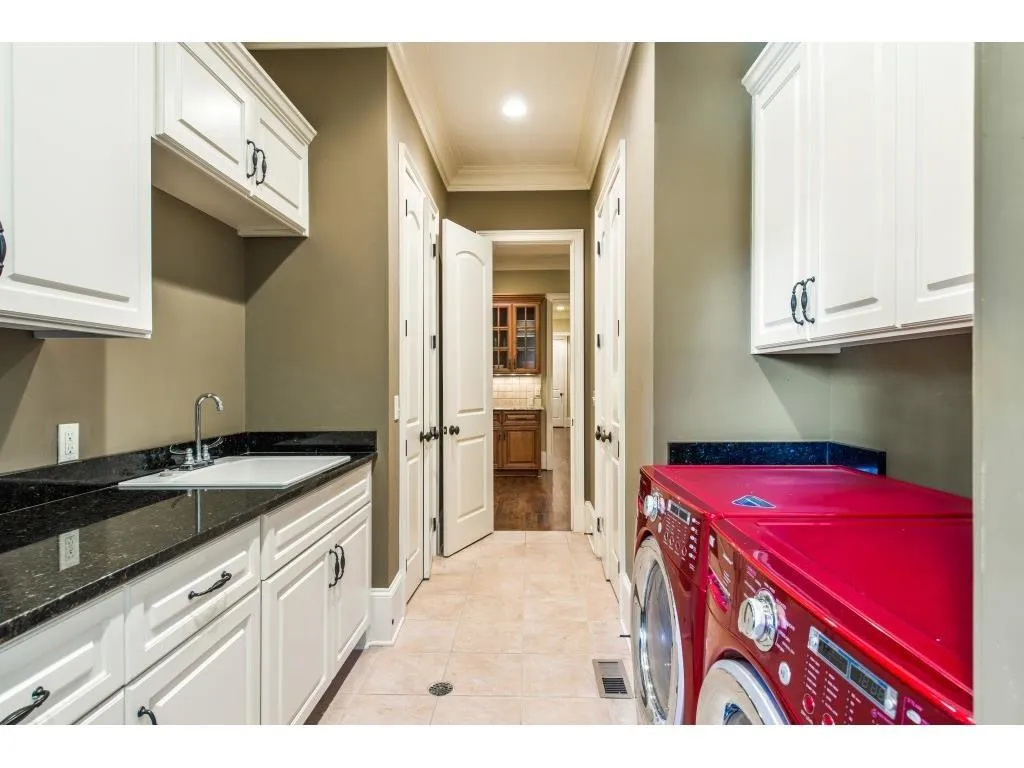 109 Long Island Place, Sandy Springs, Georgia 30328, 5 Bedrooms Bedrooms, ,5 BathroomsBathrooms,Residential,Sold,109 Long Island Place,5874736
