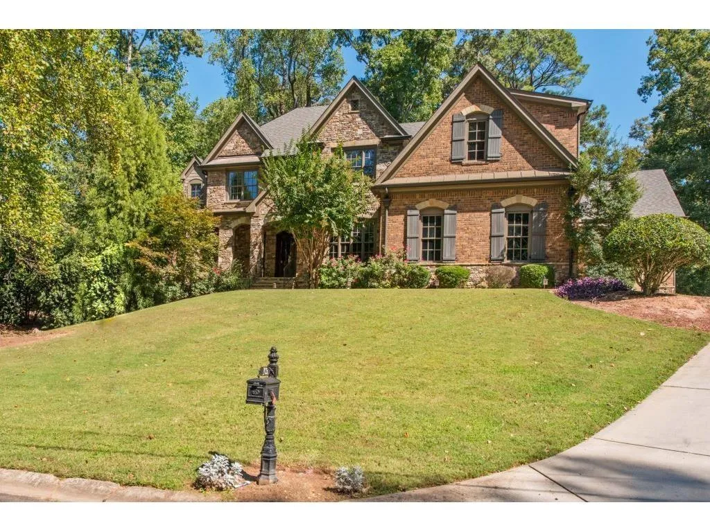 109 Long Island Place, Sandy Springs, Georgia 30328, 5 Bedrooms Bedrooms, ,5 BathroomsBathrooms,Residential,Sold,109 Long Island Place,5874736