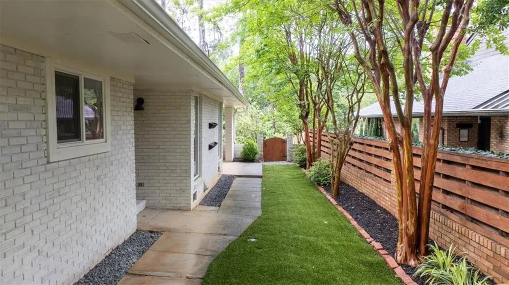 230 Halah Circle, Sandy Springs, Georgia 30328, 3 Bedrooms Bedrooms, ,3 BathroomsBathrooms,Residential,For Sale,230 Halah Circle,7757746