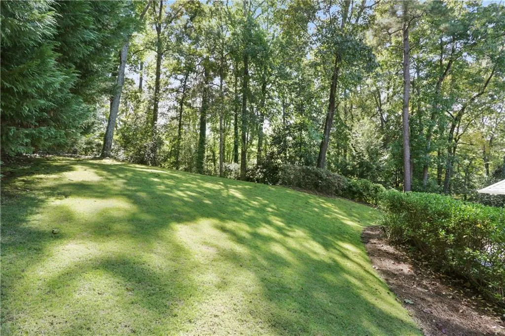 30 Chevaux Court, Atlanta, Georgia 30342, 4 Bedrooms Bedrooms, ,4 BathroomsBathrooms,Residential,Sold,30 Chevaux Court,6797968