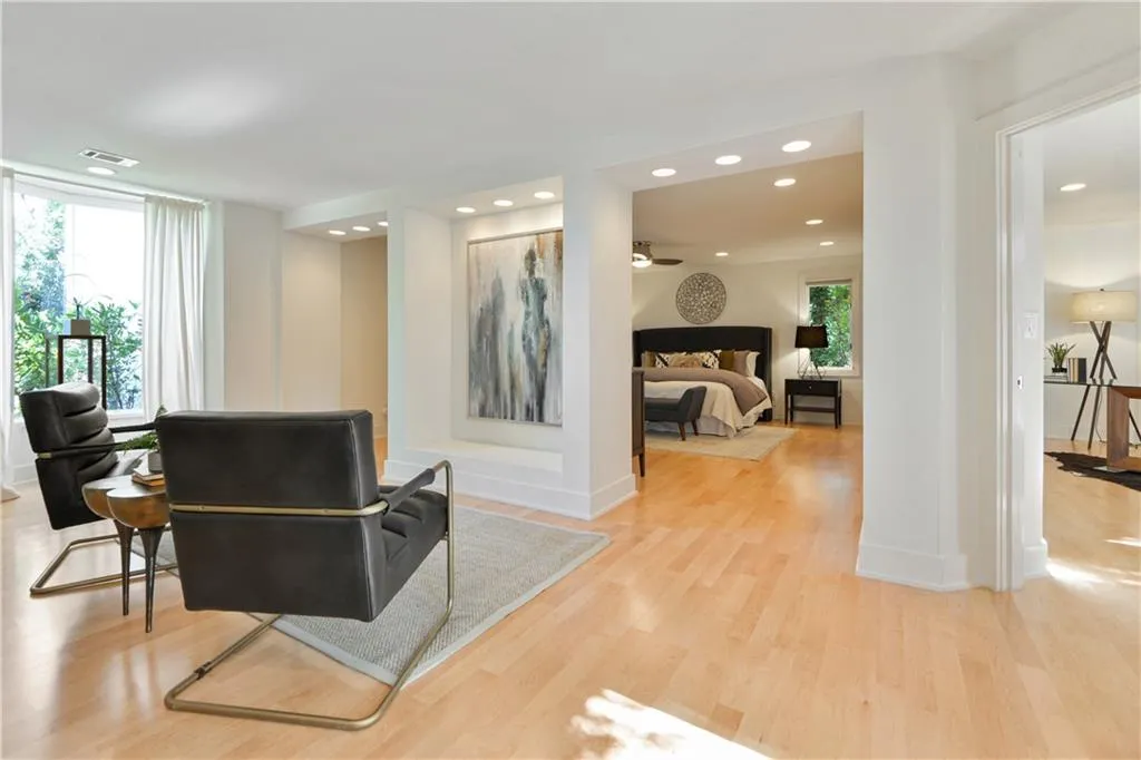 30 Chevaux Court, Atlanta, Georgia 30342, 4 Bedrooms Bedrooms, ,4 BathroomsBathrooms,Residential,Sold,30 Chevaux Court,6797968