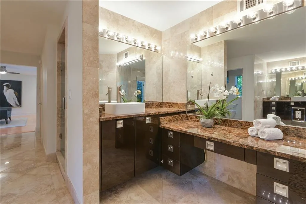 30 Chevaux Court, Atlanta, Georgia 30342, 4 Bedrooms Bedrooms, ,4 BathroomsBathrooms,Residential,Sold,30 Chevaux Court,6797968