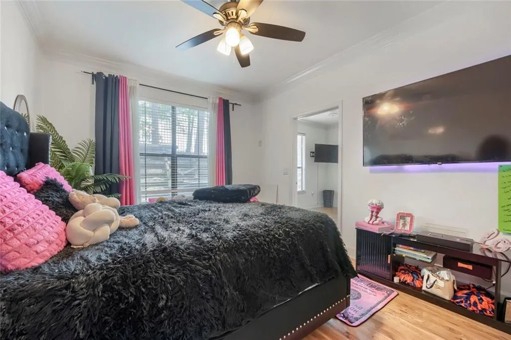 3777 Peachtree Road Ne Unit 1205, Brookhaven, Georgia 30319, 1 Bedroom Bedrooms, 0 ,1 BathroomBathrooms,Residential,For Sale,3777 Peachtree Road Ne Unit 1205,7749925
