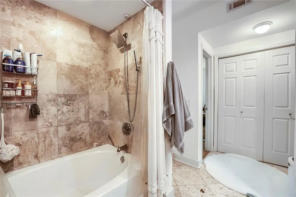 3777 Peachtree Road Ne Unit 1205, Brookhaven, Georgia 30319, 1 Bedroom Bedrooms, 0 ,1 BathroomBathrooms,Residential,For Sale,3777 Peachtree Road Ne Unit 1205,7749925