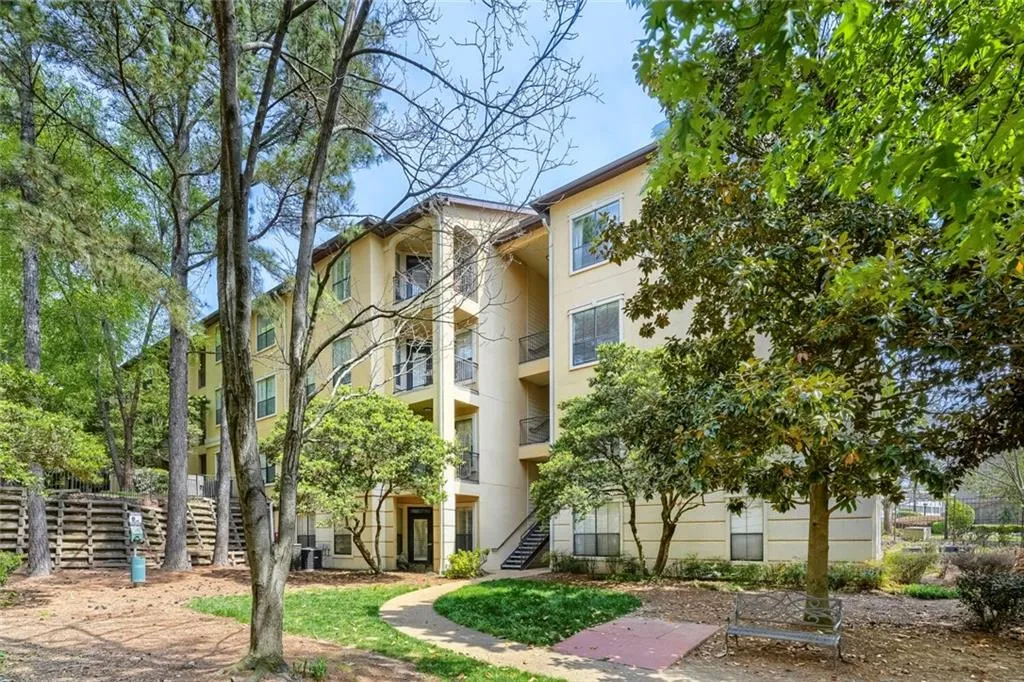 3777 Peachtree Road Ne Unit 1205, Brookhaven, Georgia 30319, 1 Bedroom Bedrooms, 0 ,1 BathroomBathrooms,Residential,For Sale,3777 Peachtree Road Ne Unit 1205,7749925