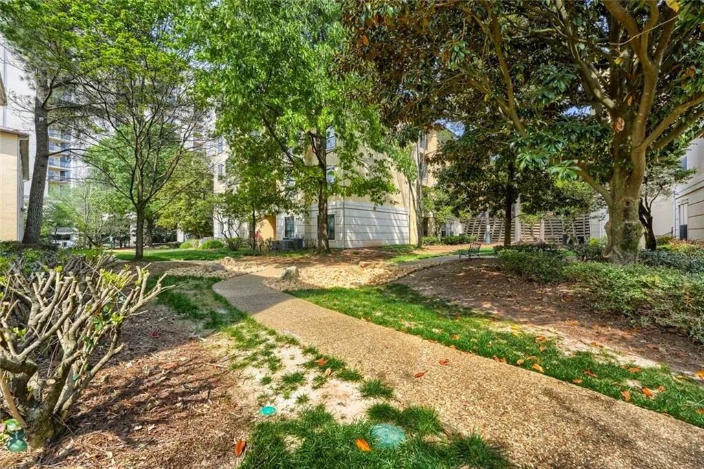 3777 Peachtree Road Ne Unit 1205, Brookhaven, Georgia 30319, 1 Bedroom Bedrooms, 0 ,1 BathroomBathrooms,Residential,For Sale,3777 Peachtree Road Ne Unit 1205,7749925