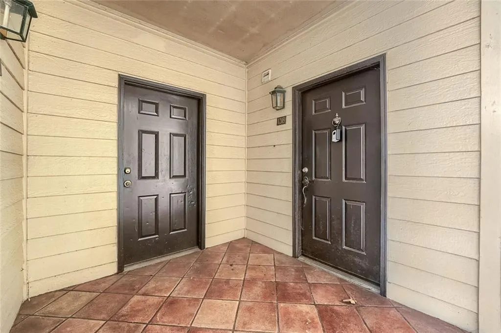3777 Peachtree Road Ne Unit 1205, Brookhaven, Georgia 30319, 1 Bedroom Bedrooms, 0 ,1 BathroomBathrooms,Residential,For Sale,3777 Peachtree Road Ne Unit 1205,7749925