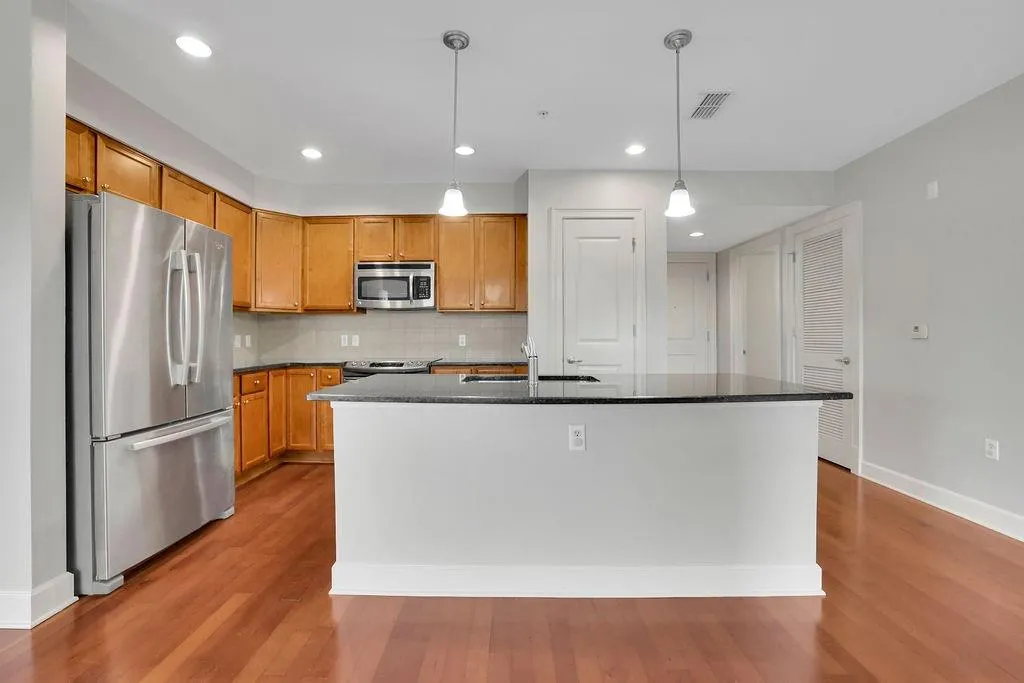 200 River Vista Drive Unit 542, Atlanta, Georgia 30339, 2 Bedrooms Bedrooms, ,2 BathroomsBathrooms,Residential,Sold,200 River Vista Drive Unit 542,7411382