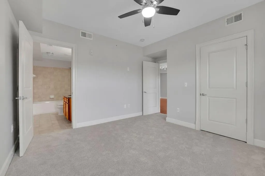 200 River Vista Drive Unit 542, Atlanta, Georgia 30339, 2 Bedrooms Bedrooms, ,2 BathroomsBathrooms,Residential,Sold,200 River Vista Drive Unit 542,7411382