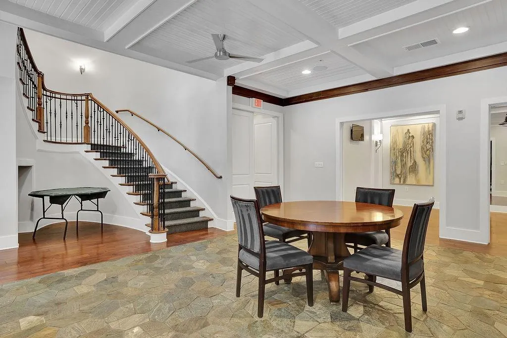 200 River Vista Drive Unit 542, Atlanta, Georgia 30339, 2 Bedrooms Bedrooms, ,2 BathroomsBathrooms,Residential,Sold,200 River Vista Drive Unit 542,7411382