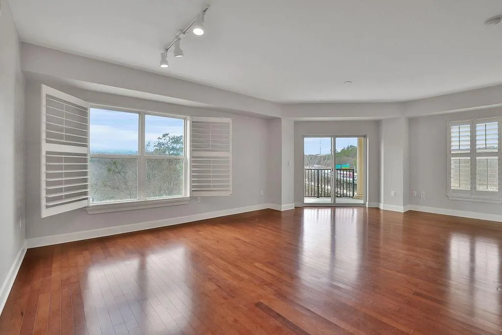 200 River Vista Drive Unit 542, Atlanta, Georgia 30339, 2 Bedrooms Bedrooms, ,2 BathroomsBathrooms,Residential,Sold,200 River Vista Drive Unit 542,7411382