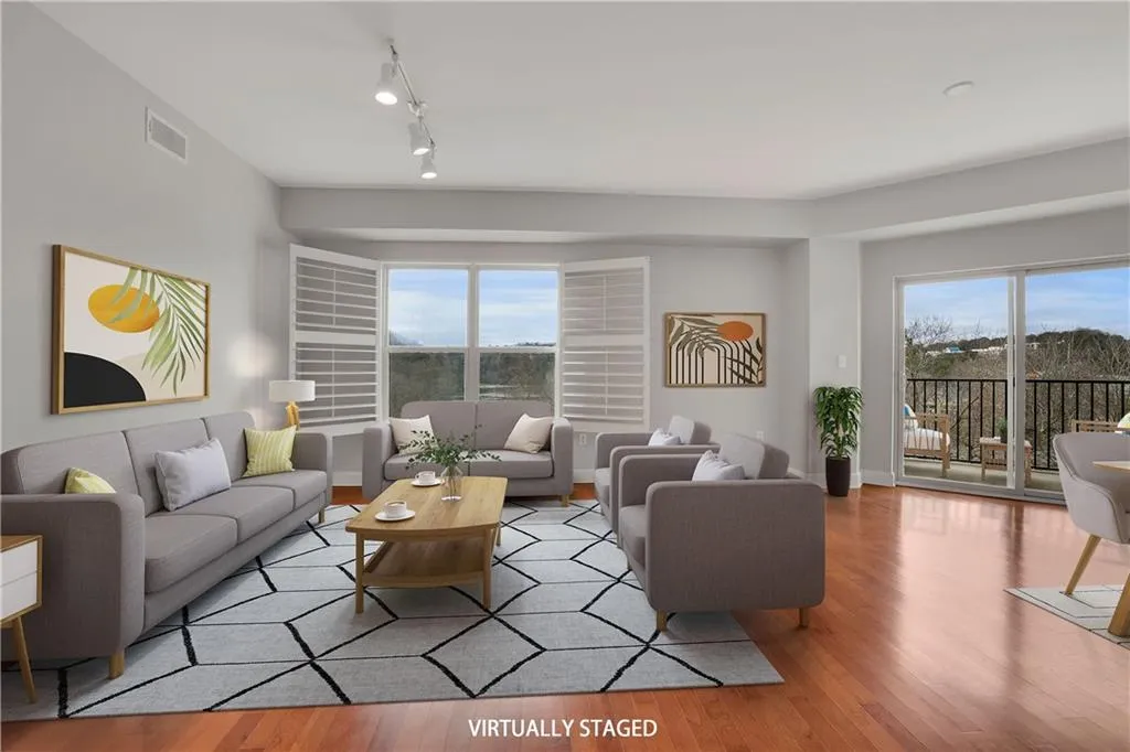 200 River Vista Drive Unit 542, Atlanta, Georgia 30339, 2 Bedrooms Bedrooms, ,2 BathroomsBathrooms,Residential,Sold,200 River Vista Drive Unit 542,7411382