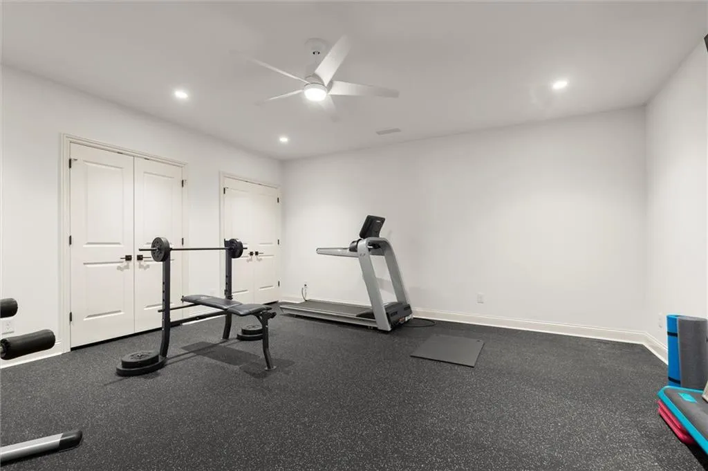 4240 Paces Ferry Road Se, Atlanta, Georgia 30339, 4 Bedrooms Bedrooms, 0 ,4 BathroomsBathrooms,Residential,For Sale,4240 Paces Ferry Road Se,7757140