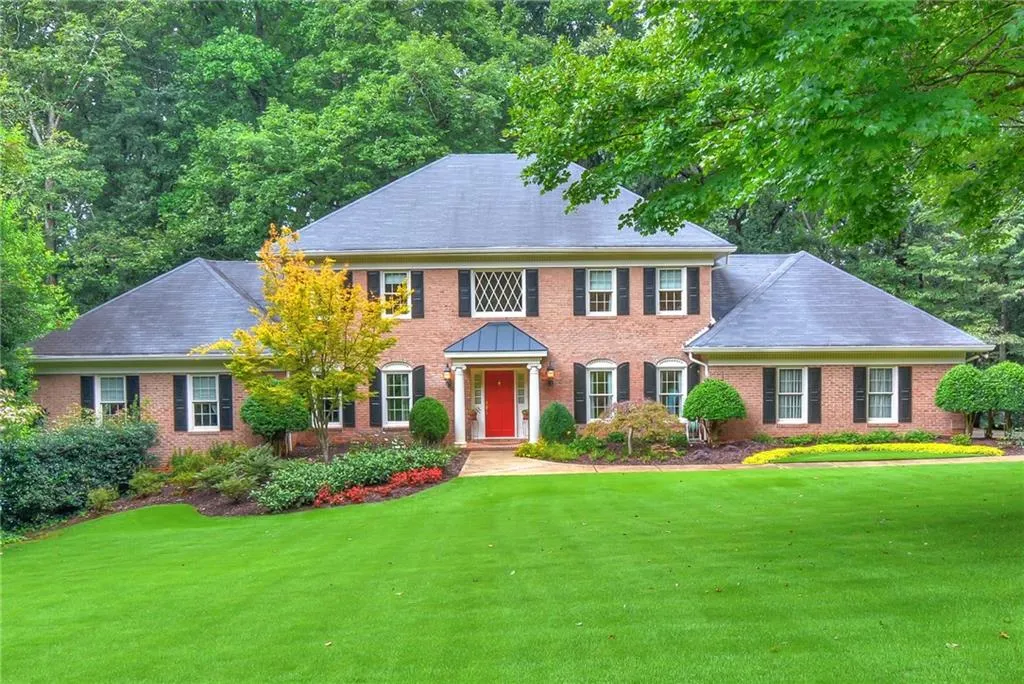 8090 Habersham Waters Road, Sandy Springs, Georgia 30350, 4 Bedrooms Bedrooms, ,3 BathroomsBathrooms,Residential,Sold,8090 Habersham Waters Road,5893182