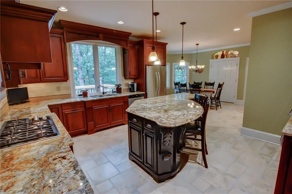 8090 Habersham Waters Road, Sandy Springs, Georgia 30350, 4 Bedrooms Bedrooms, ,3 BathroomsBathrooms,Residential,Sold,8090 Habersham Waters Road,5893182